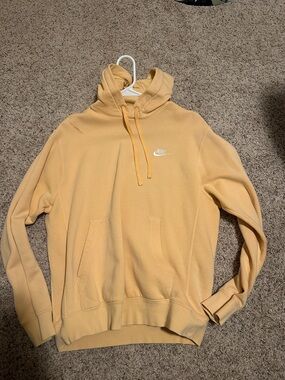 Nike Men’s Light Yellow Crewneck Hoodie